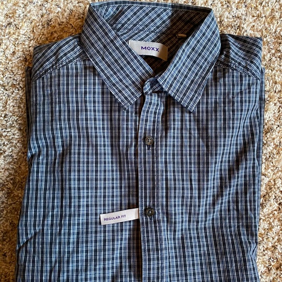 Men’s button up. - Picture 1 of 4